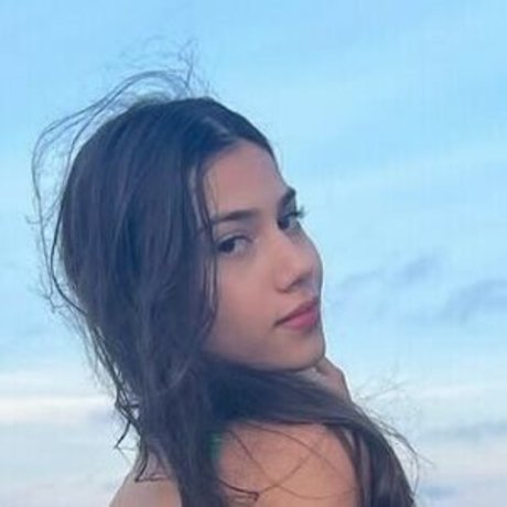 yasmindlm 限定モデル 写真