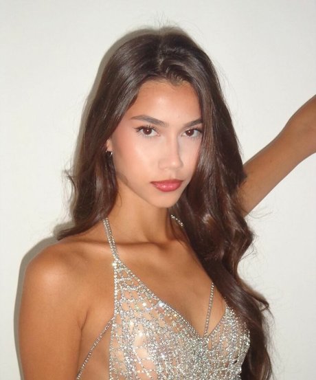 yasmindlm 素敵なモデル ギャラリー