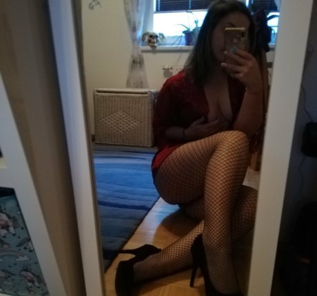 クソ野郎オンリーファンズ ポルノ 画像