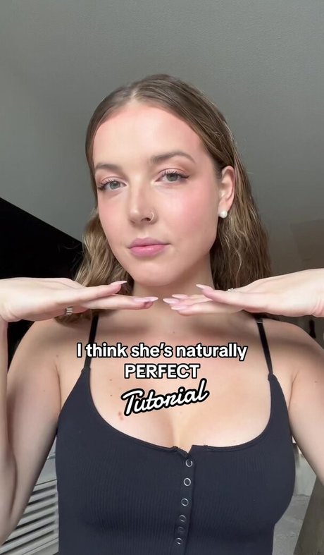 Maya V Henry ポルノスター アート 写真