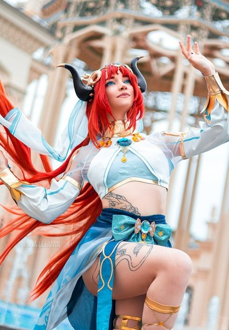 Yana Lerman ヌードモデル 写真