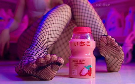 Yana Lerman アートモデル 画像