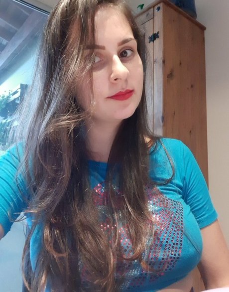 Luminha GGS エロティックなモデル 画像