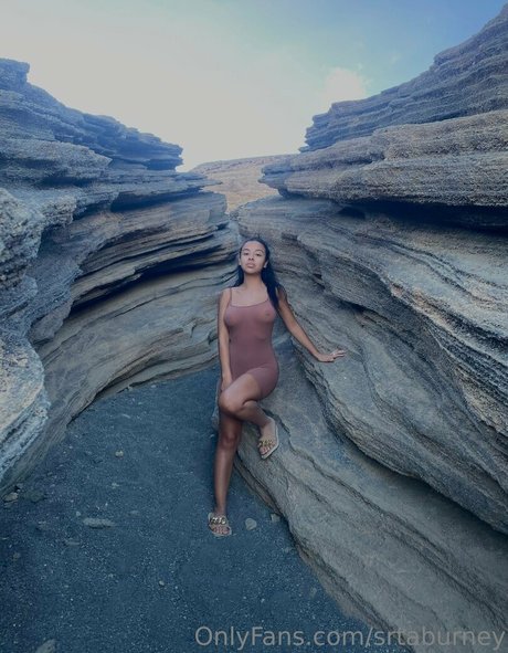 kaarlitaa20 セクシーなスター 画像