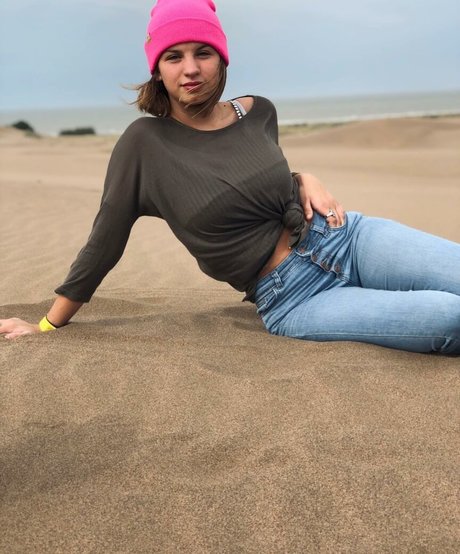 Abbylamaison セクシーモデル 画像