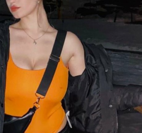 デカ尻ティーンオンリーファンズ 無料セクシー 写真