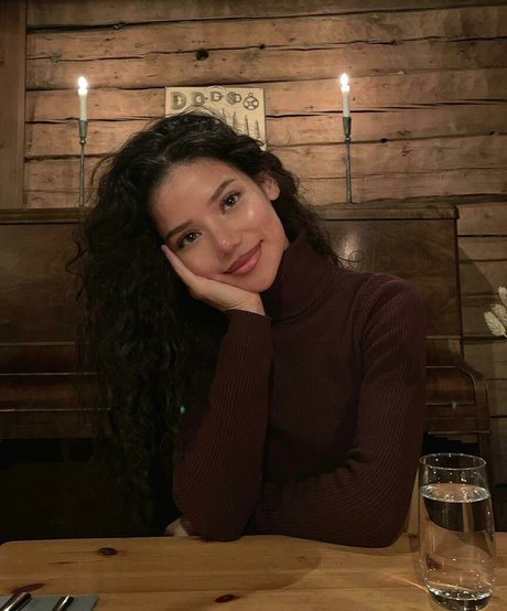 Dina Denoire 最高のモデル 写真