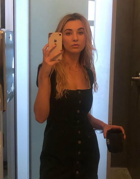 Ellory Smith ポルノスター 独占 写真