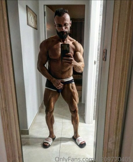 巨尻オンリーファン セクシー ギャラリー