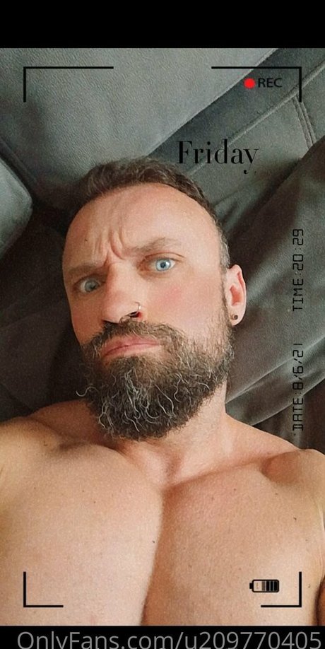 irishbeast69 エロティックなモデル 画像