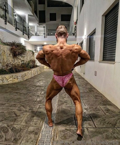 irishbeast69 アダルトモデル ギャラリー