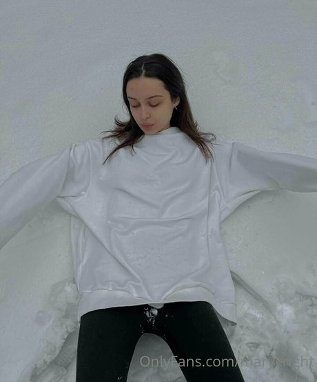 maryloveeeefree エロティックなモデル 写真