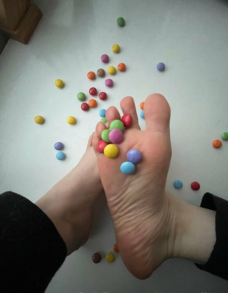 toesonglitter トップモデル 画像