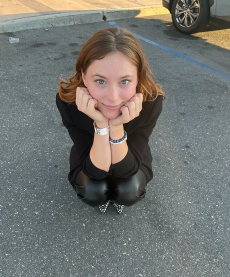 Mina Sundwall 裸のポルノスター 写真