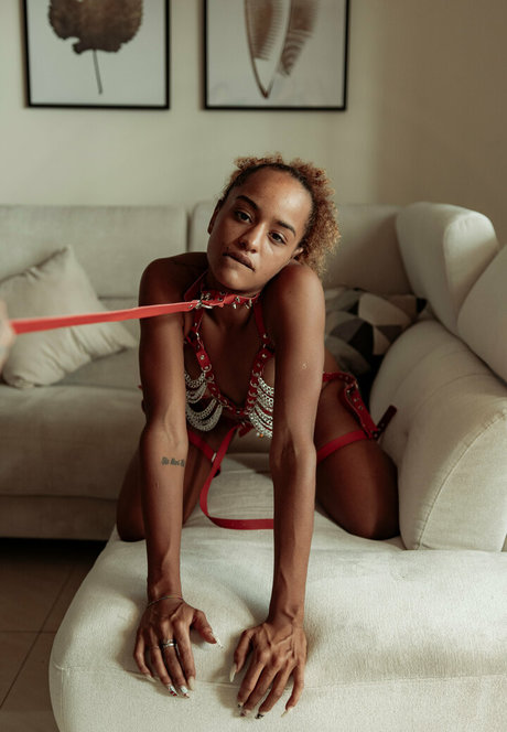 ebonypantherofficial 独占スター 画像