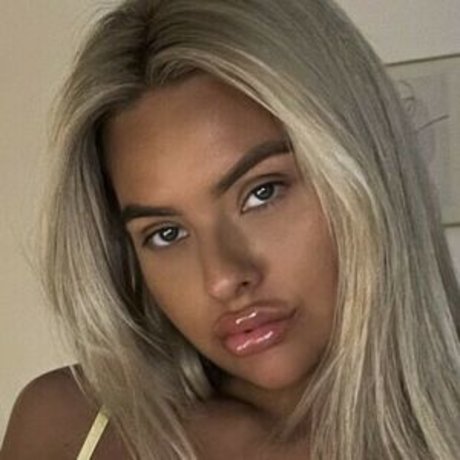 Hollyhenson セックス女優 アーカイブ