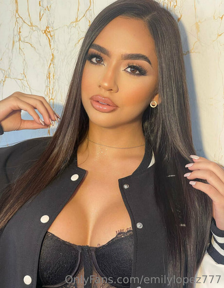 40歳のオンリーファンズ 無料ヌード 写真