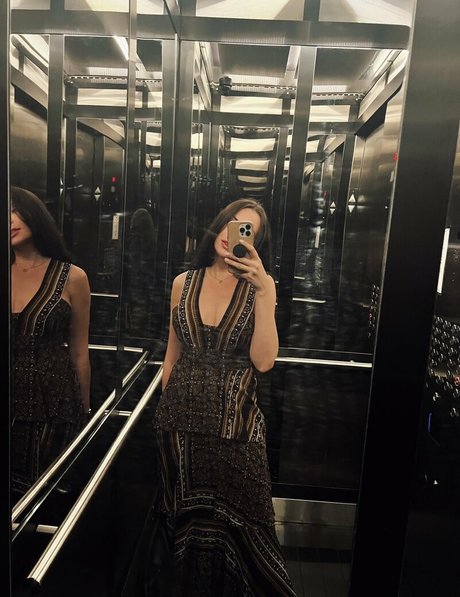 Katerina Petrova ポルノスター ヌード 画像