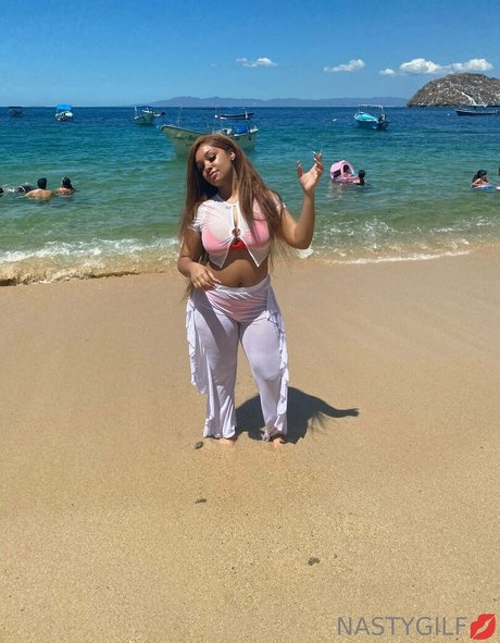 yofavshyfreak69 ポルノスター 写真