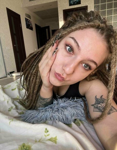 darkness luna ポルノスター HD 画像