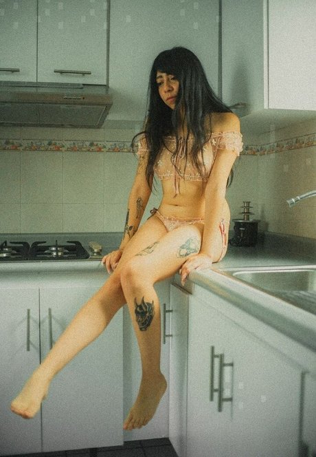 Basoofia ポルノスター アーカイブ