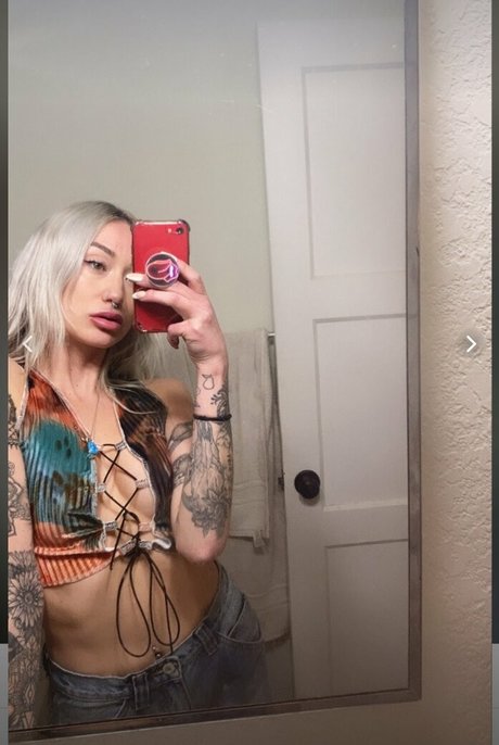 Blondeanime 美しいモデル ギャラリー