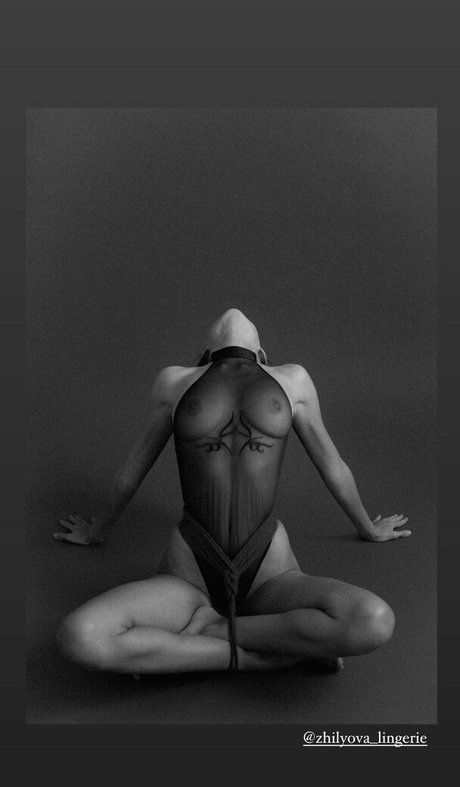 an stasiia スター ヌード ギャラリー