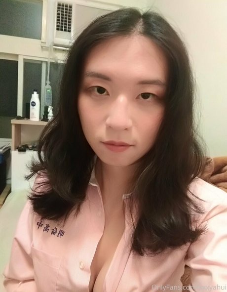 xxxyahui アダルトモデル 画像