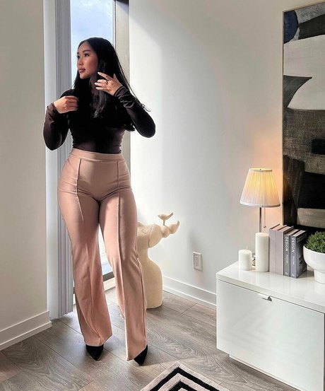 YueYue ポルノスター ホット 写真