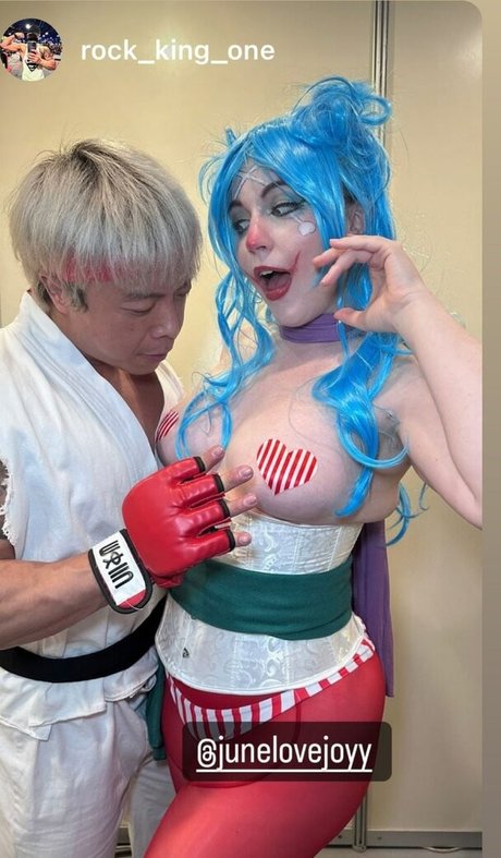 巨乳オナニーオンリーファンズ 美しい裸 写真