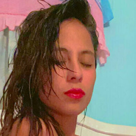 カムフィートオンリーファンズ 限定 写真