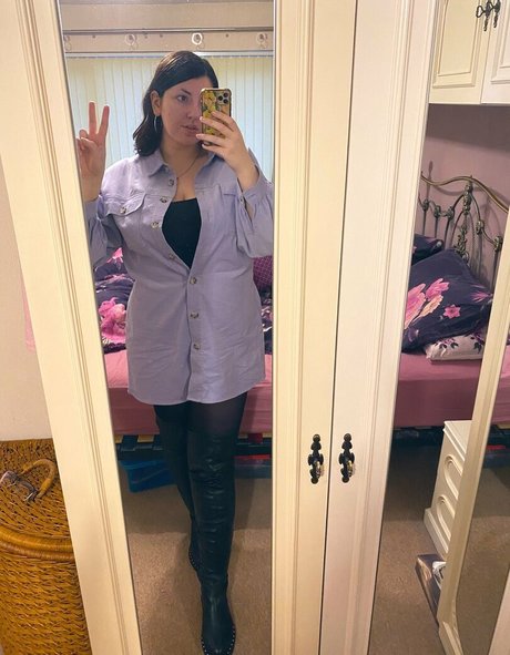 黒人女性のオンリーファンズ ヌード 画像