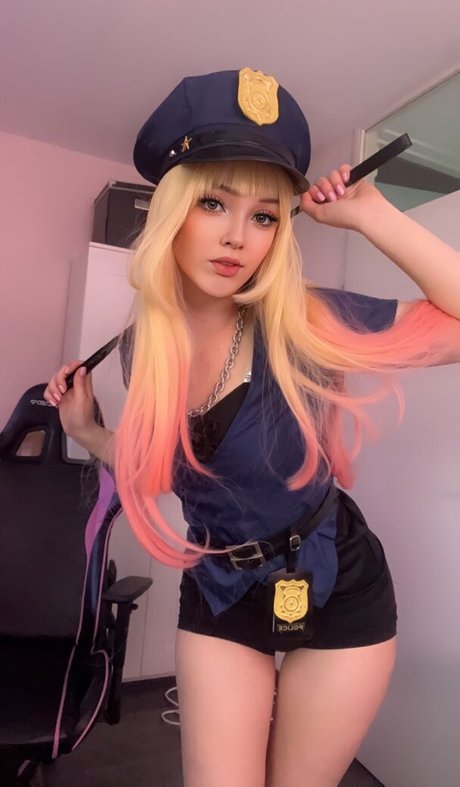 セクシーなブルネットのオンリーファンズ セクシーヌード ギャラリー