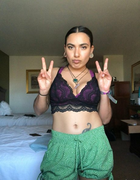 ミラーセルフィーオンリーファンズ 美しいポルノ 画像