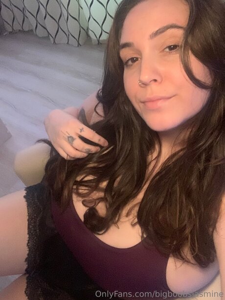 ぽっちゃりブロンドのオンリーファンズ 素敵 ギャラリー