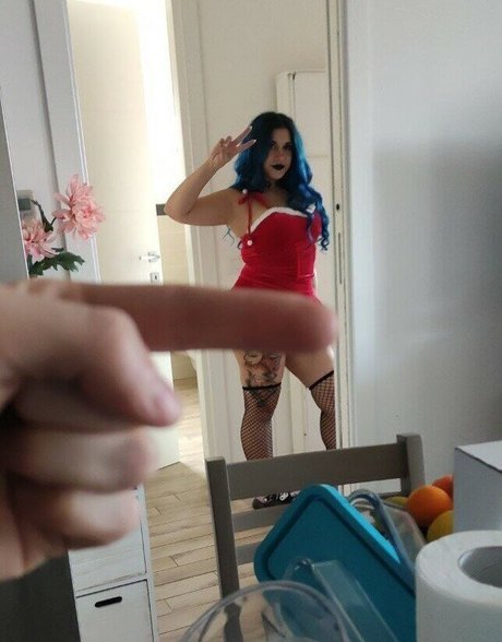 krisfits スター 裸 画像