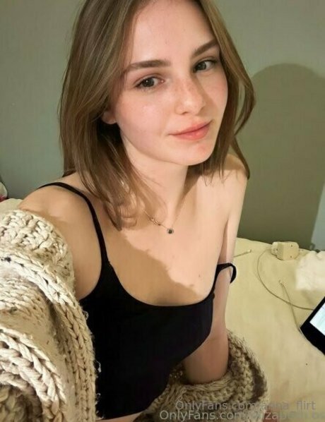 ティーンカムオンリーファンズ ポルノ 画像