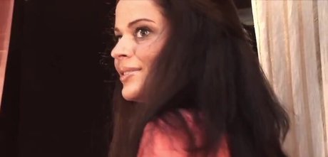 Beth Williams ホットなモデル 画像