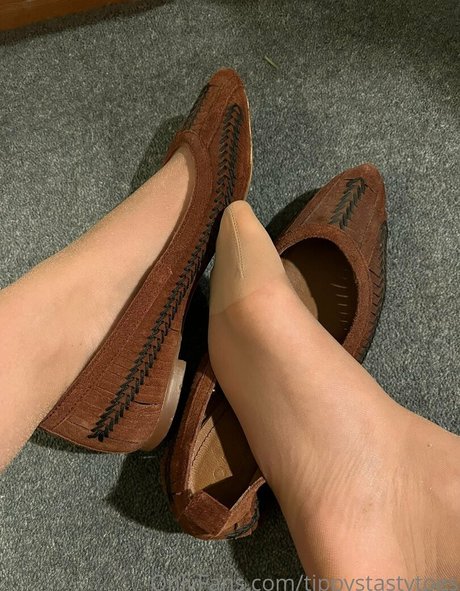 tippystastytoes 裸のモデル 写真