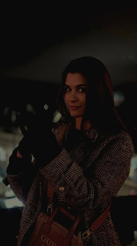 aliss foxy アート女優 画像