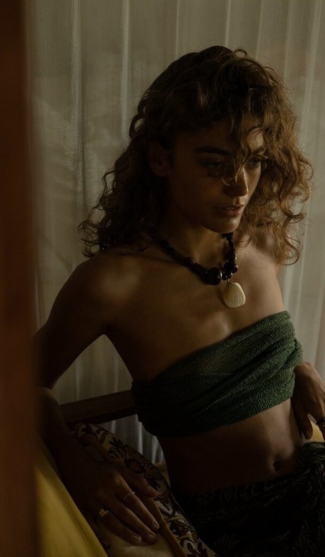 Vanessa Moe ポルノスター HD 写真