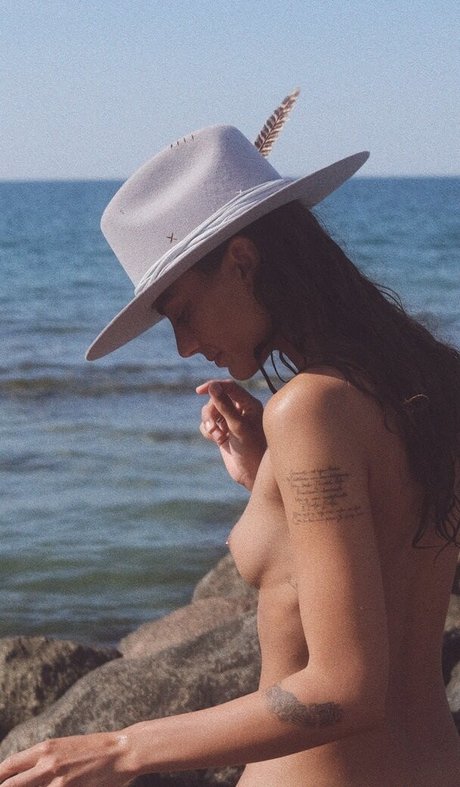 Vanessa Moe ヌード女優 写真