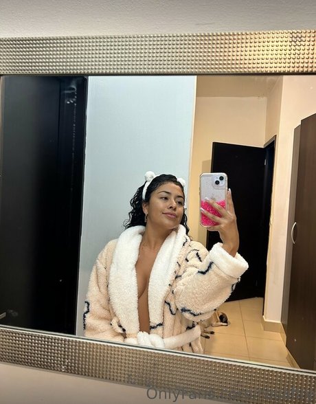 Merith Aranda 素敵なスター 写真