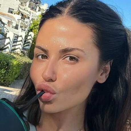 leyla night 完璧なスター 画像