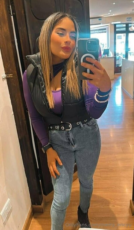 曲線美のxxx オンリーファンズ 無料ポルノ 画像