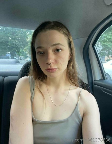 layla role ポルノスター トップ 写真