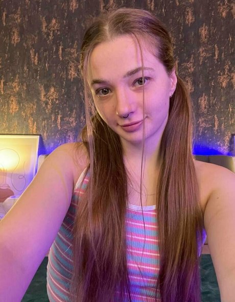 layla role ポルノスター ヌード アーカイブ