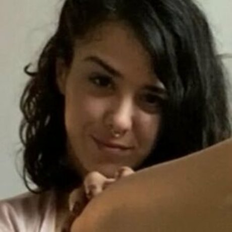 ishamelesss ポルノスター アダルト 画像