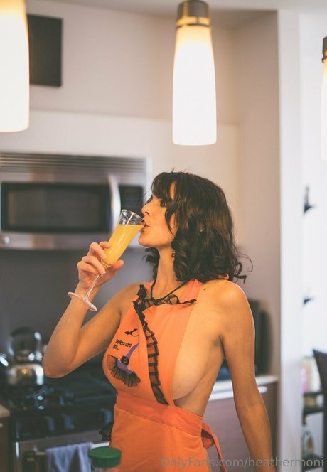 カムフィートオンリーファンズ 無料裸 写真