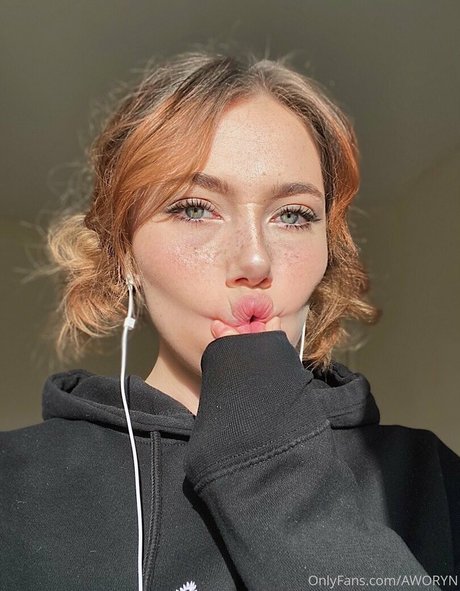 アジア人トランスオンリーファンズ 無料ポルノ 写真